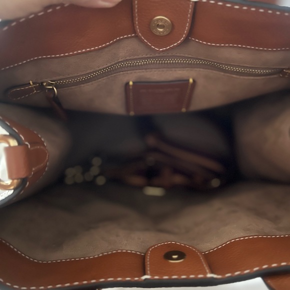 Beautiful Coach bag. - Picture 14 of 14